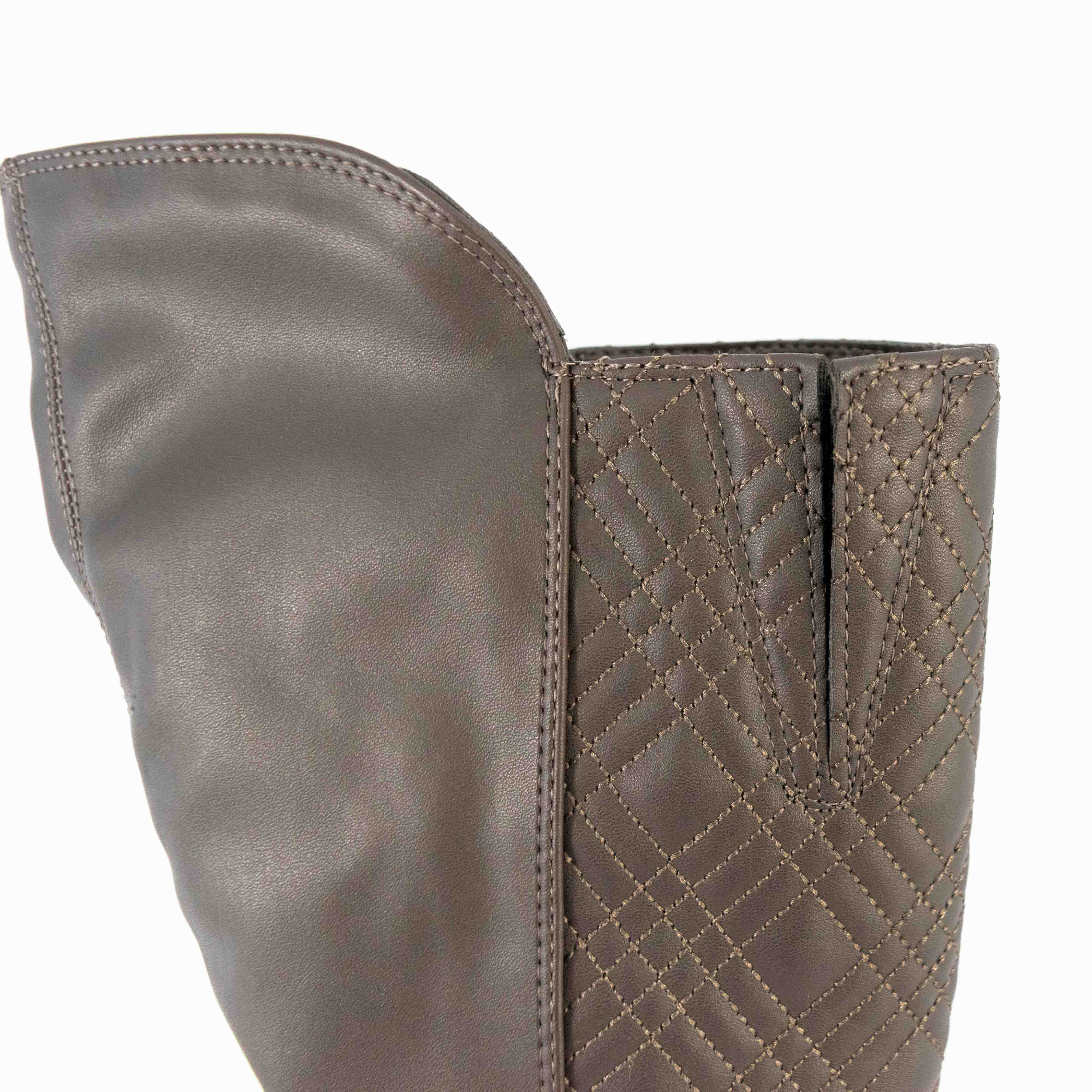 bota dakota garland chocolate