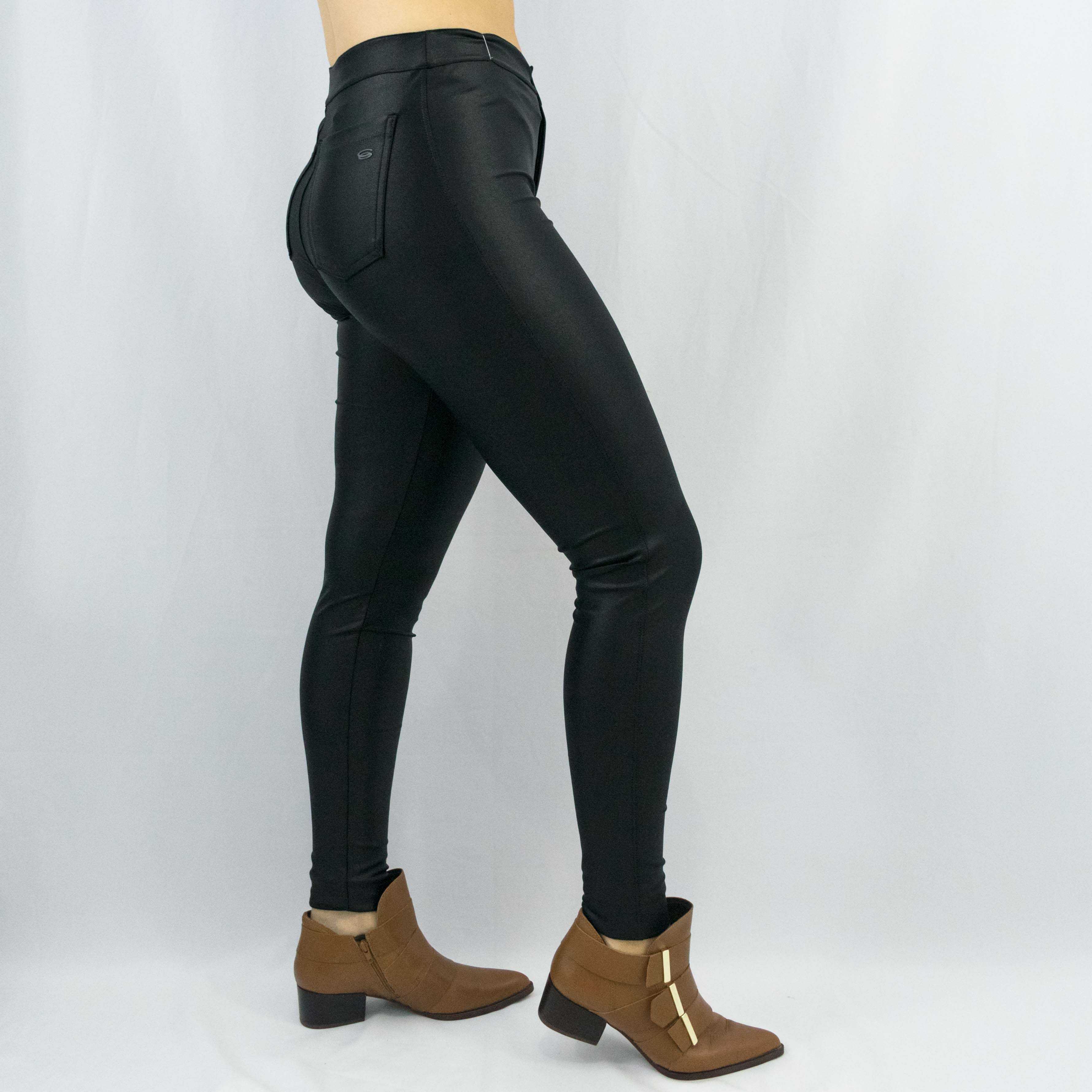 calça preta feminina montaria