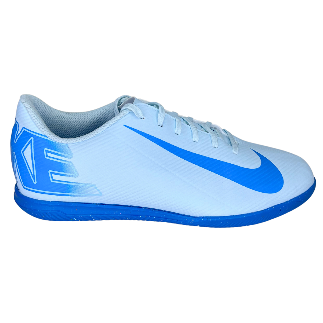 Tênis Nike FQ8438 400 Futsal Vapor 16 Club IC Branco