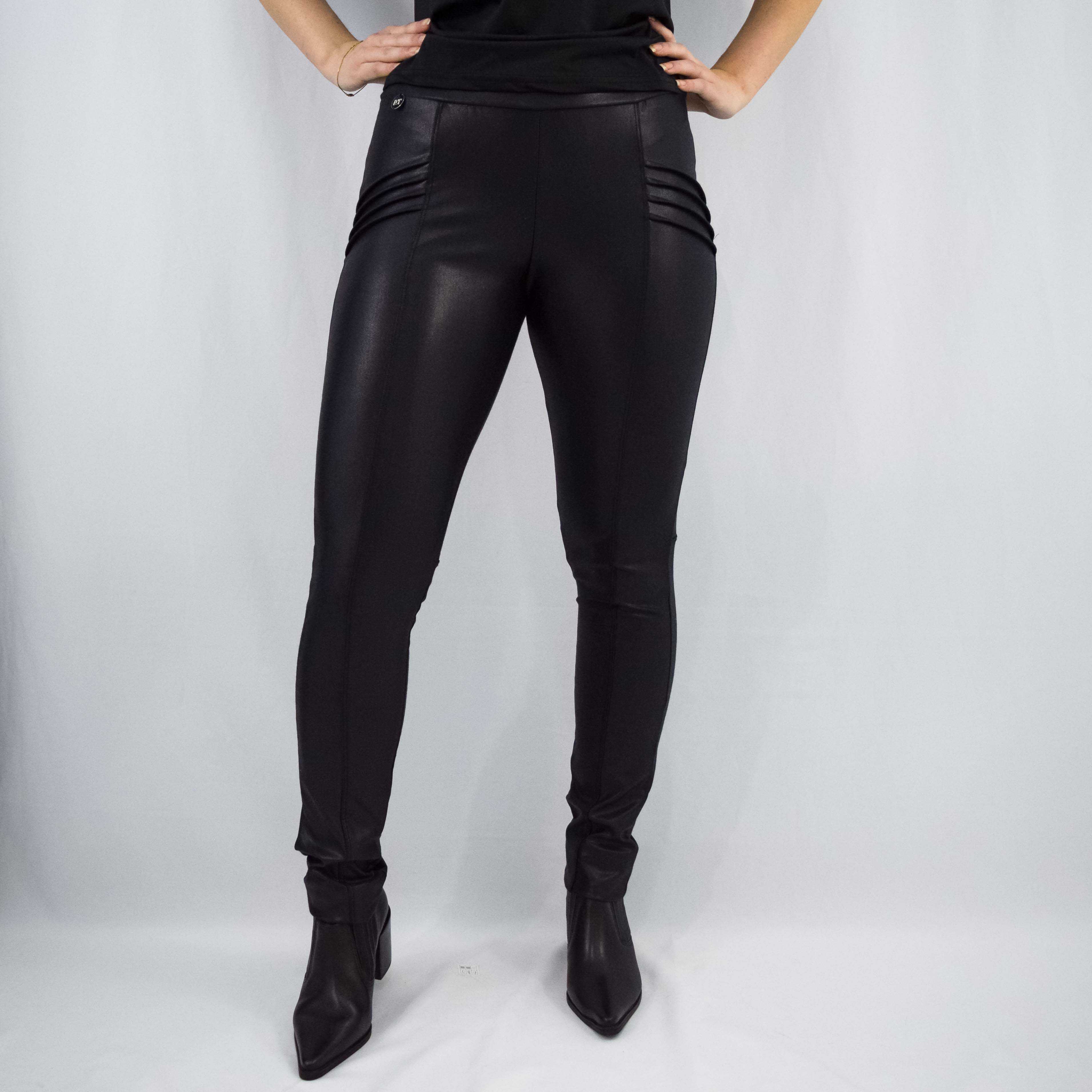 calça legging brilhosa preta