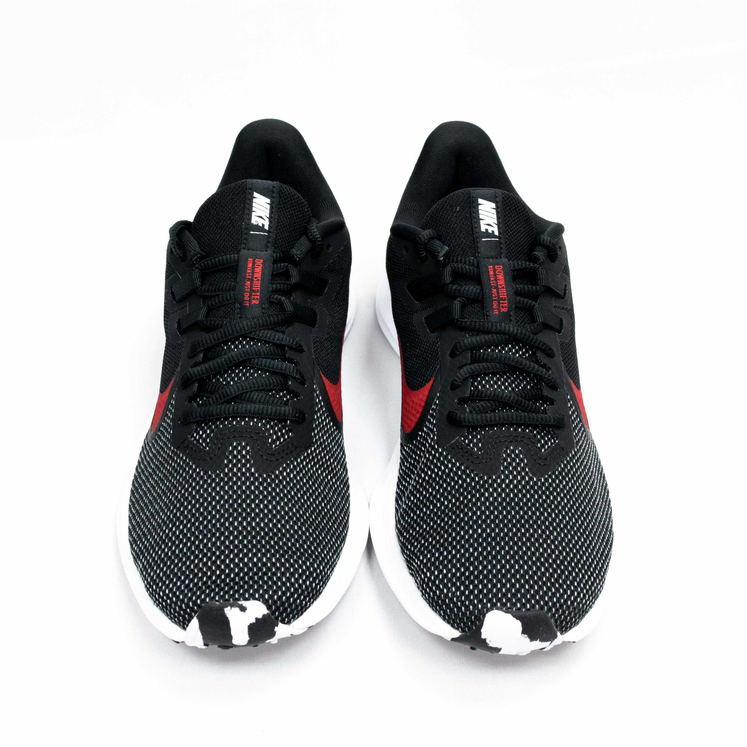 tenis nike run fast