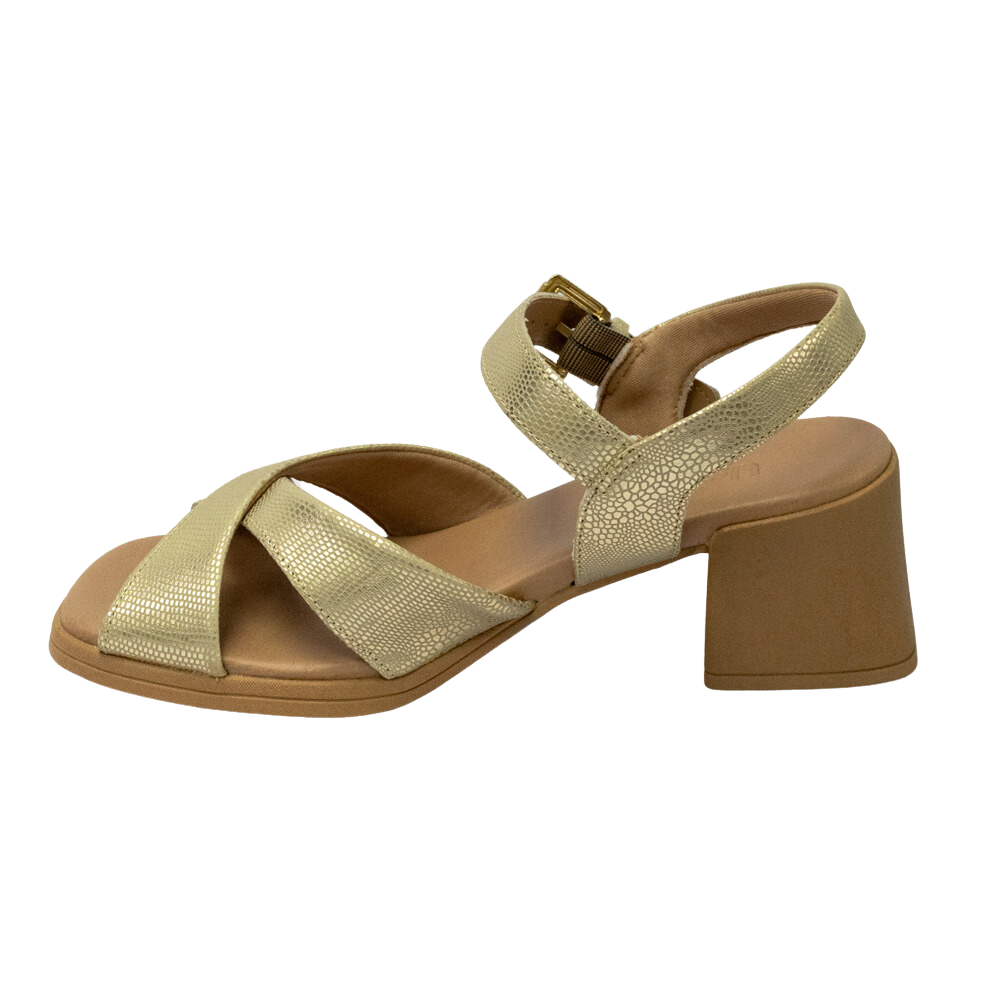 Sandália Usaflex AK2502 Couro Natural com salto Bloco Dourado