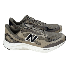 Tênis New Balance ARISHI V4 Fresh Foam Marrom