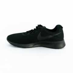 Tênis Nike Tanjun Preto/Preto Comfort Engineered Running 