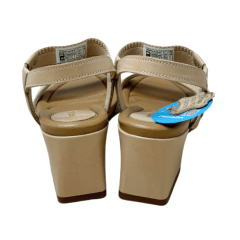 Sandália Pegada 234301-02 Couro Natural com Elásticos Bege