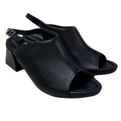 Sandália Pegada 234305-03 Couro Natural Stretch Preto