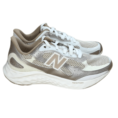 Tênis New Balance Arishi V4 Fresh Foam Off White