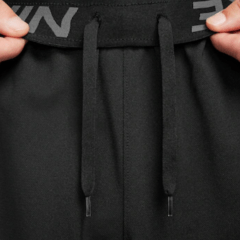 Bermuda Nike DV9328 010 Short DF Totality Knit com Bolsos