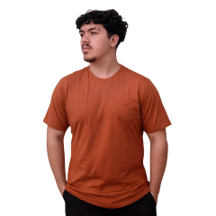 Camiseta Ogochi 0064900011 Essencial Slim em Algodão Telha
